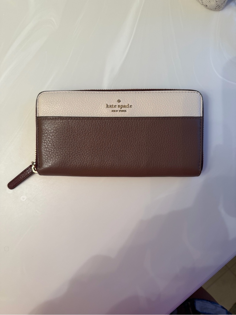 kate spade Brown and Cream Two-Tone Zip Wallet